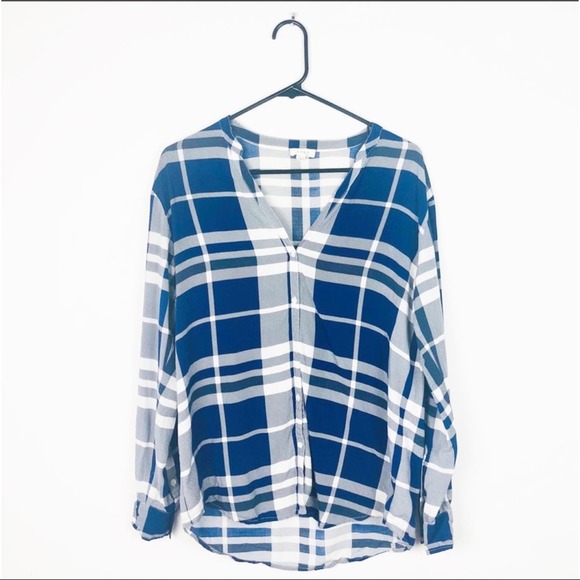 Soft Joie challis "Dane" top in plaid. - Picture 2 of 8